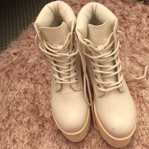 White platform boots size 6/6.5